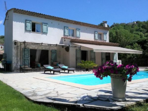 Peaceful Villa in Saint Paul de Vence with Pool